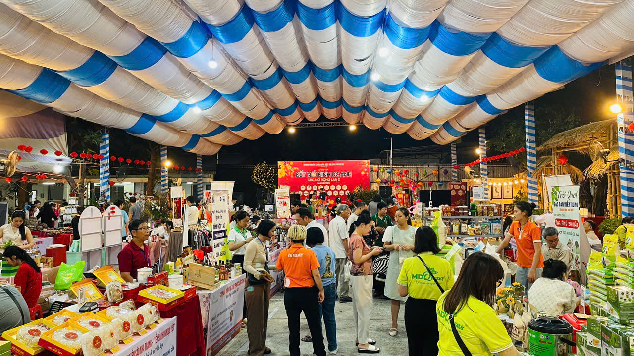 Hội chợ “Hương Tết Yêu Thương”